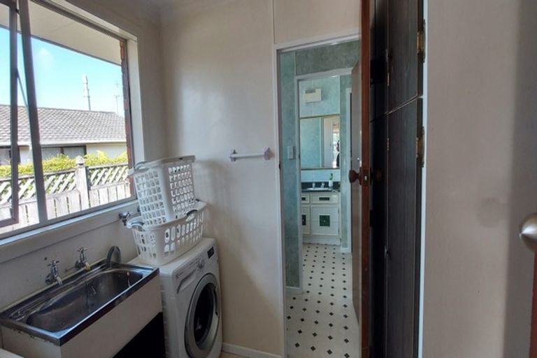 Photo of property in 54 Cressida Avenue, Stratford, 4332