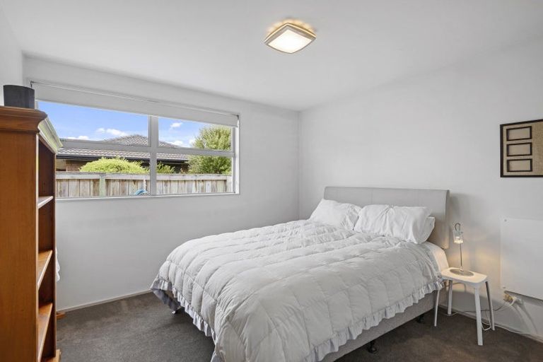 Photo of property in 15 Teagarden Close, Mairehau, Christchurch, 8052