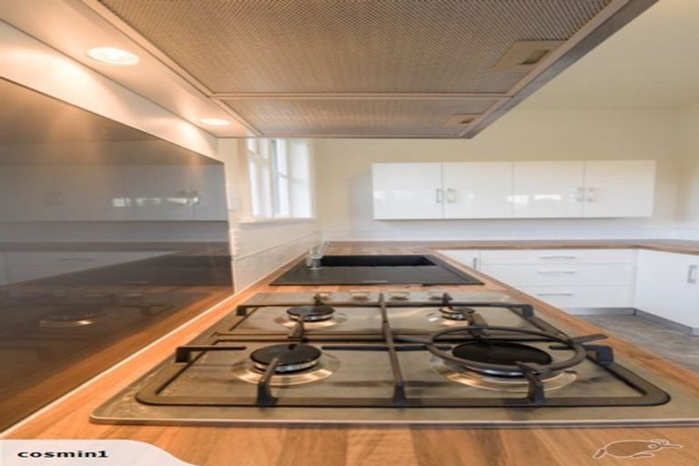 Photo of property in 75a Ford Road, Opawa, Christchurch, 8023