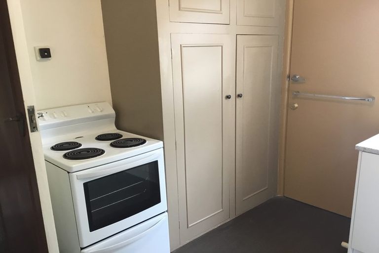 Photo of property in 118 Holly Road, St Albans, Christchurch, 8014