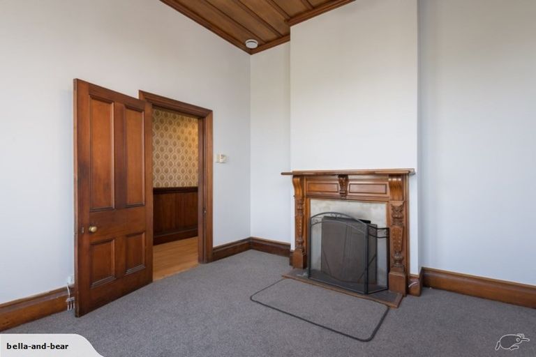 Photo of property in 21 Railway Street, Helensville, 0800