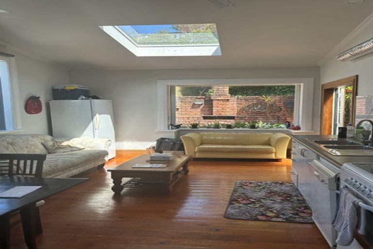 Photo of property in 62f1 Roseneath Terrace, Roseneath, Wellington, 6011