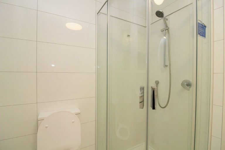 Photo of property in 28 Arapiko Street, Johnsonville, Wellington, 6037