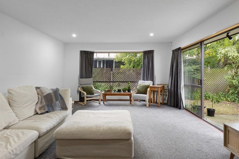 Photo of property in 37 Jennifer Street, Bryndwr, Christchurch, 8053