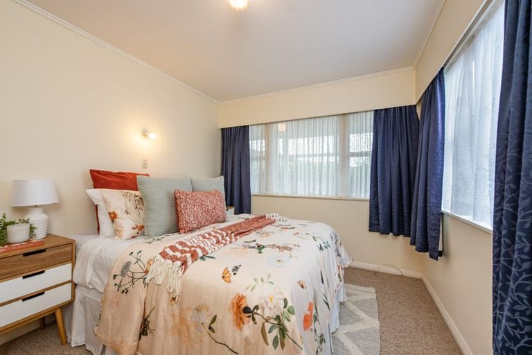 Photo of property in 13f3 Luckie Street, Tawa, Wellington, 5028