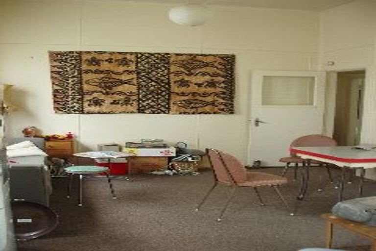 Photo of property in 19 Myrtle Crescent, Mount Cook, Wellington, 6021