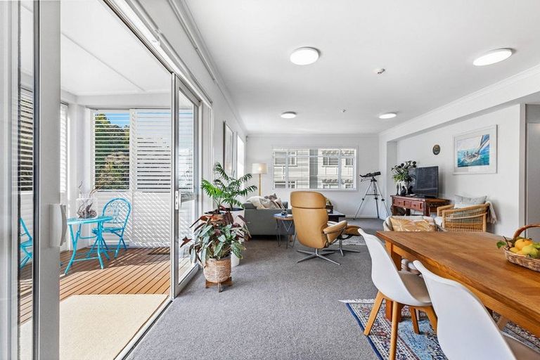 Photo of property in 90 Eaves Bush Parade, Orewa, 0931