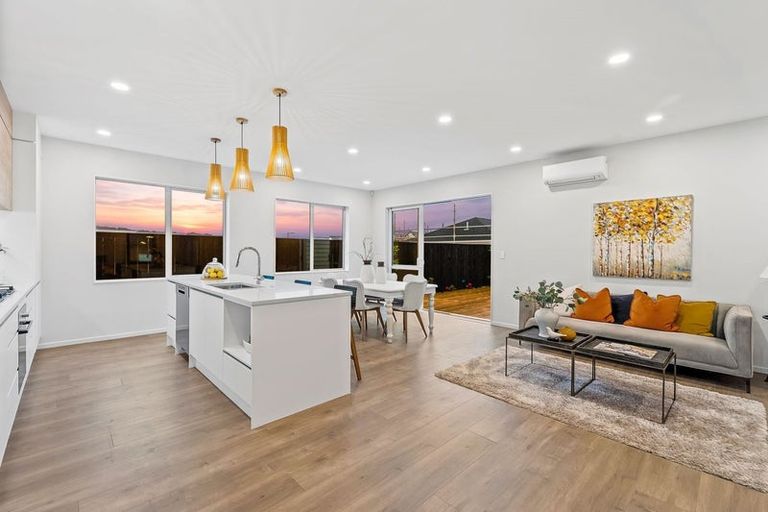 Photo of property in 20 Babina Avenue, Kumeu, 0810