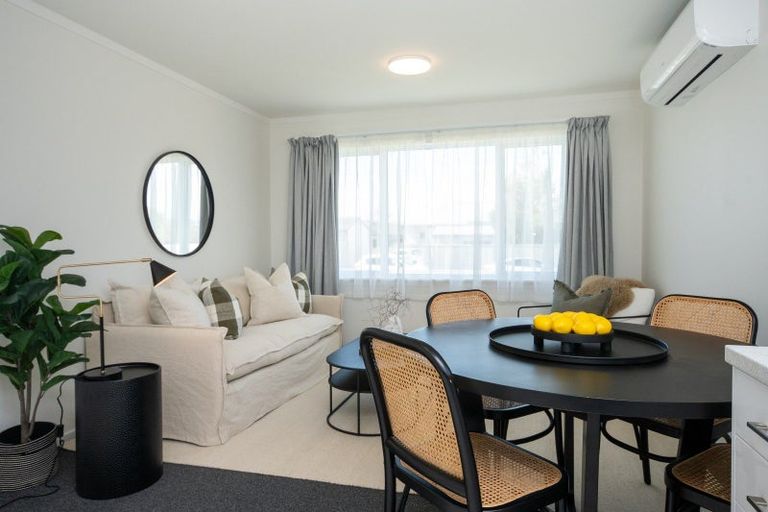 Photo of property in 21 Holyrood Street, Taradale, Napier, 4112