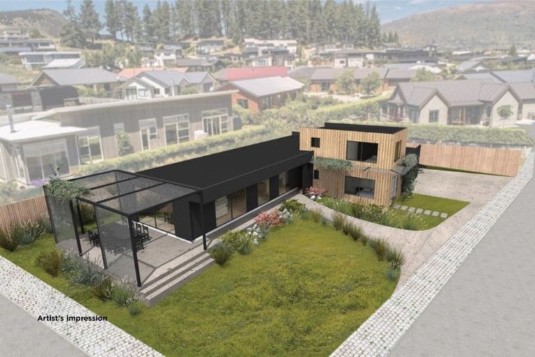 Photo of property in 8 Mcleod Avenue, Wanaka, 9305