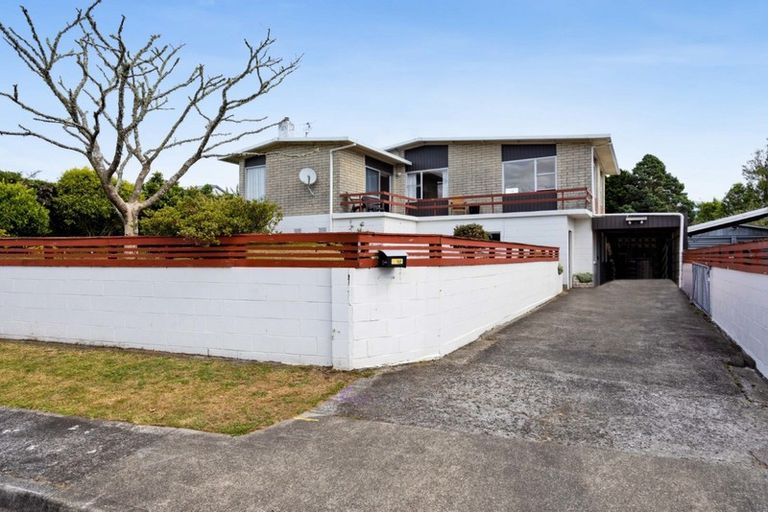 Photo of property in 1 Koromiko Street, Inglewood, 4330