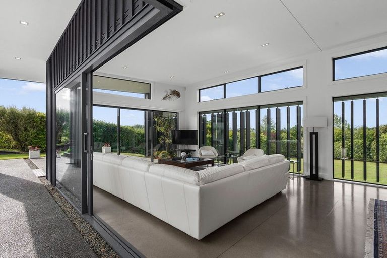 Photo of property in 9 Birdie Way, Martinborough, 5711