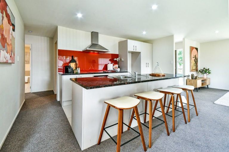 Photo of property in 13 Pipipi Crescent, Takanini, 2112