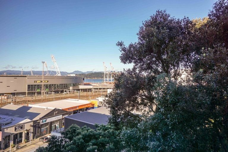Photo of property in Quantum On Thorndon Quay, 6/163c Thorndon Quay, Pipitea, Wellington, 6011