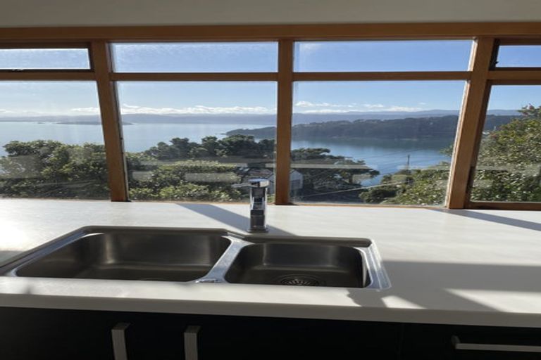 Photo of property in 17 Palliser Road, Roseneath, Wellington, 6011