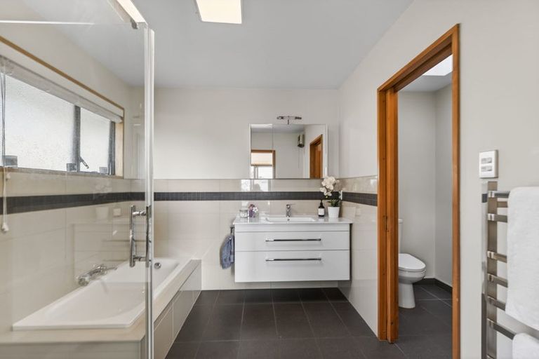 Photo of property in 10 Brickworks Lane, Huntsbury, Christchurch, 8022
