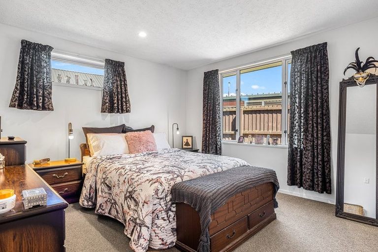 Photo of property in 129 Vagues Road, Northcote, Christchurch, 8052