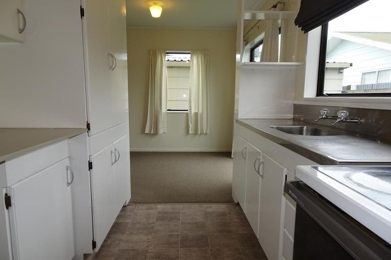 Photo of property in 7a Hetley Crescent, Taradale, Napier, 4112