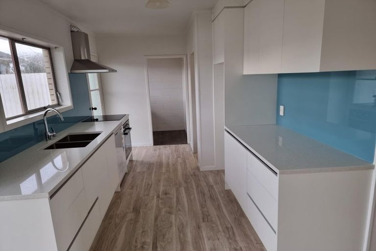 Photo of property in 2/1 Latham Avenue, Pakuranga, Auckland, 2010