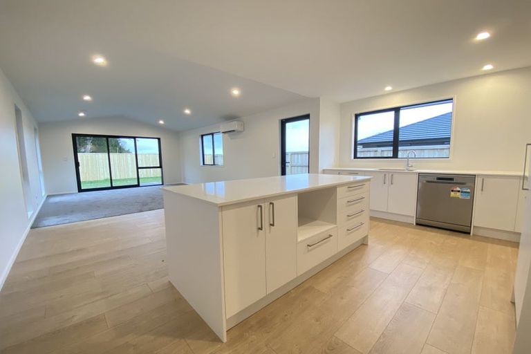 Photo of property in 75 Henshaw Street, Woodend, 7610