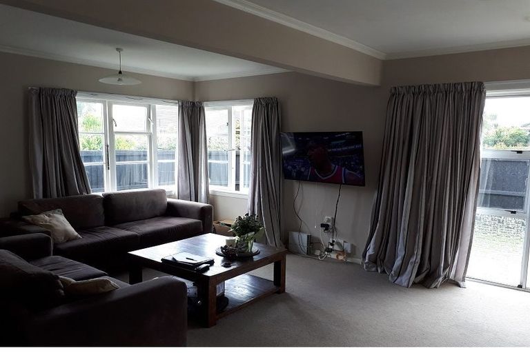 Photo of property in 241 Ilam Road, Ilam, Christchurch, 8041