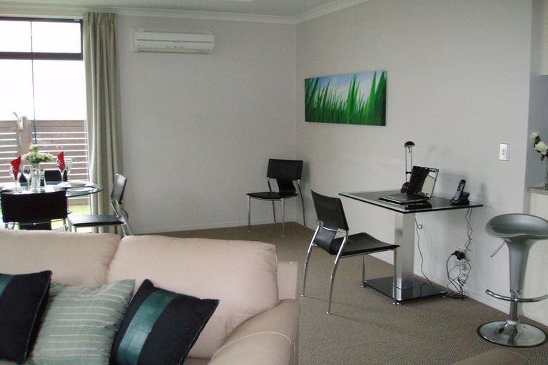 Photo of property in 44 Country Club Terrace, Northwood, Christchurch, 8051