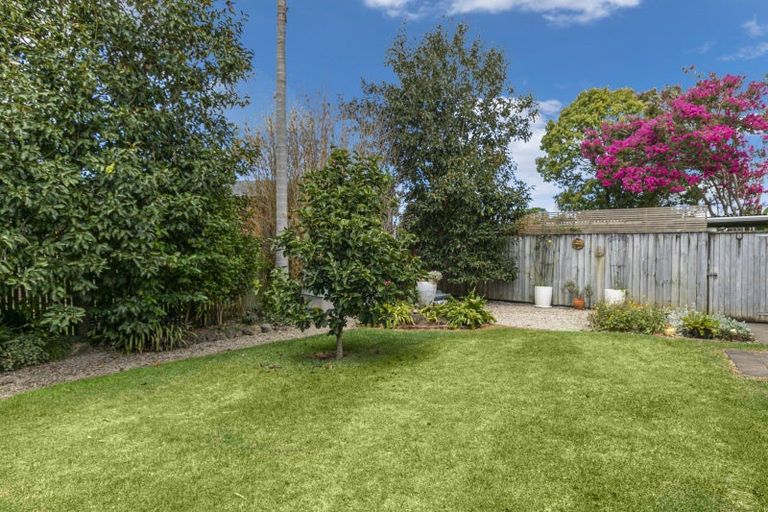 Photo of property in 3 Great North Road, Riverhead, 0820