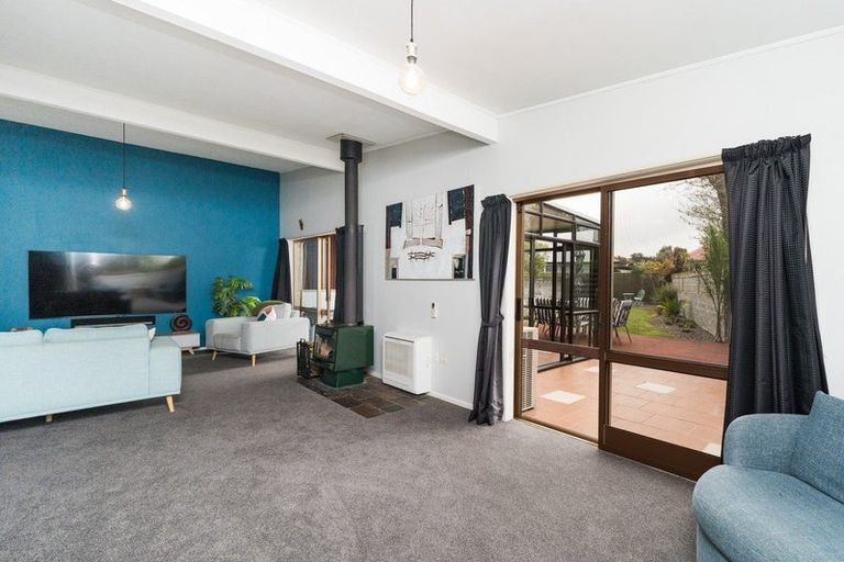 Photo of property in 32 Shelton Place, Feilding, 4702