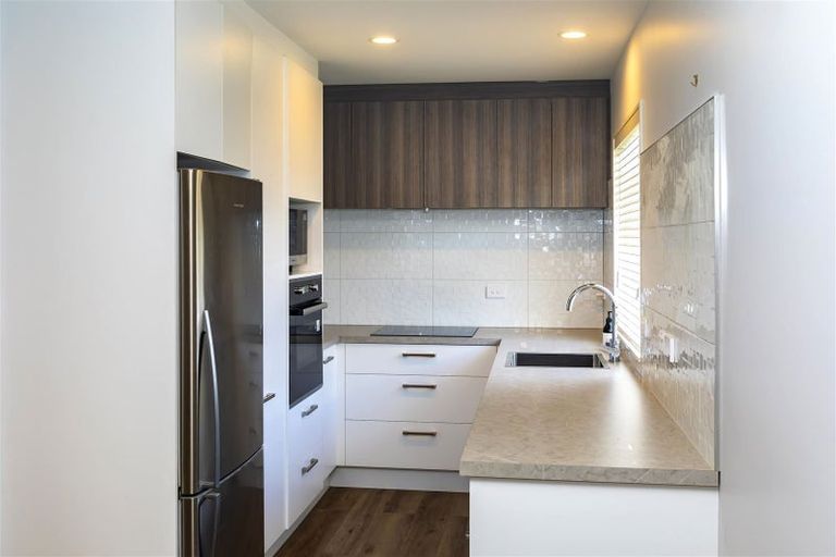 Photo of property in 2/74 Canon Street, St Albans, Christchurch, 8014