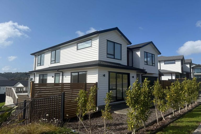 Photo of property in 13 Katote Avenue, Swanson, Auckland, 0614