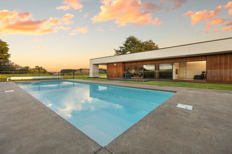 Photo of property in 17 Piriti Lane, Horsham Downs, Hamilton, 3281