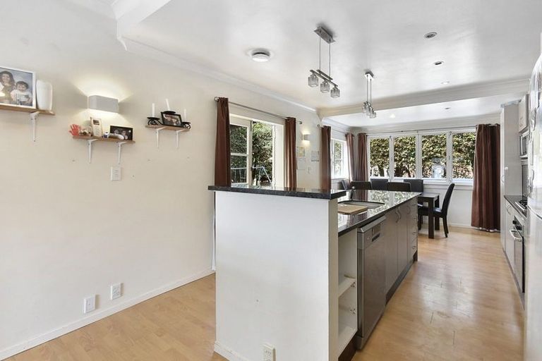 Photo of property in 12a Old Wairoa Road, Papakura, 2110