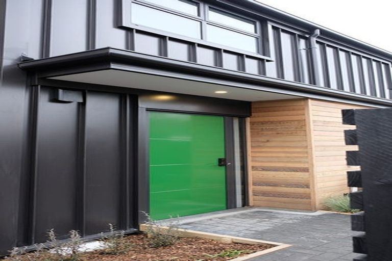 Photo of property in 8c Champion Street, Edgeware, Christchurch, 8013