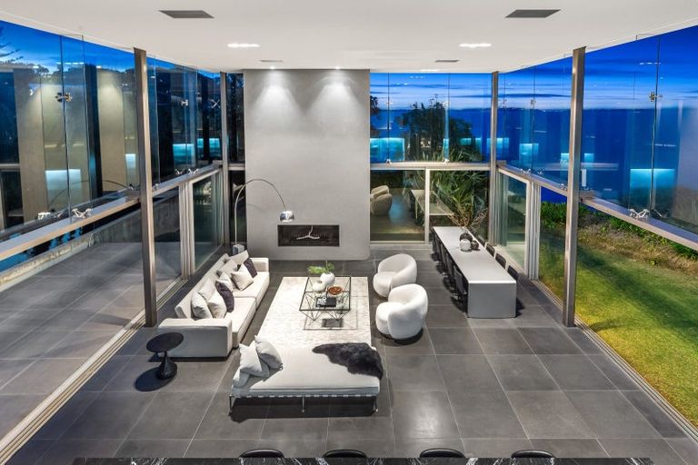 Photo of property in 76 Cliff Road, Torbay, Auckland, 0630