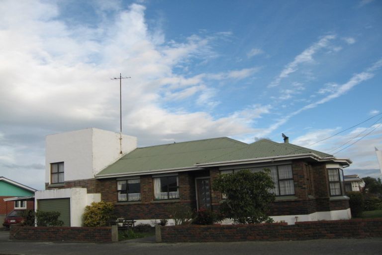 Photo of property in 35 Renfrew Street, Balclutha, 9230