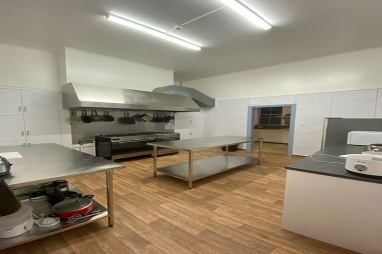Photo of property in Rowena Hostel, 61 Ellice Street, Mount Victoria, Wellington, 6011