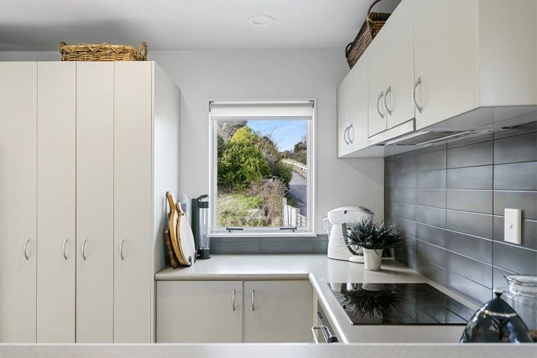 Photo of property in 1/208 Lake Terrace, Hilltop, Taupo, 3330