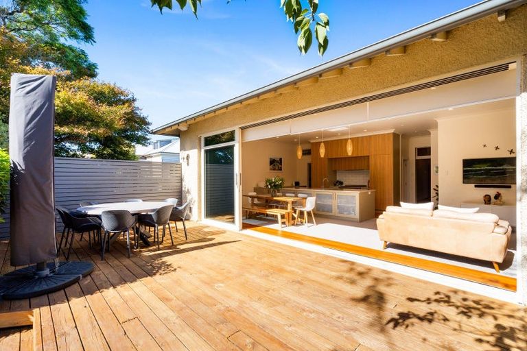 Photo of property in 13 Nelson Crescent, Napier South, Napier, 4110