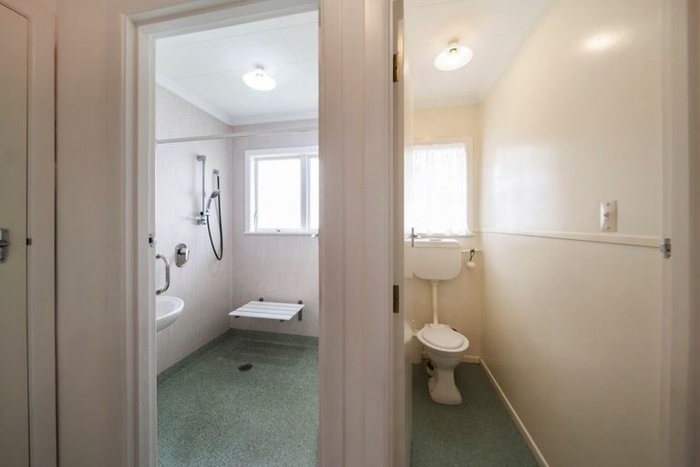 Photo of property in 93a Tukapa Street, Westown, New Plymouth, 4310