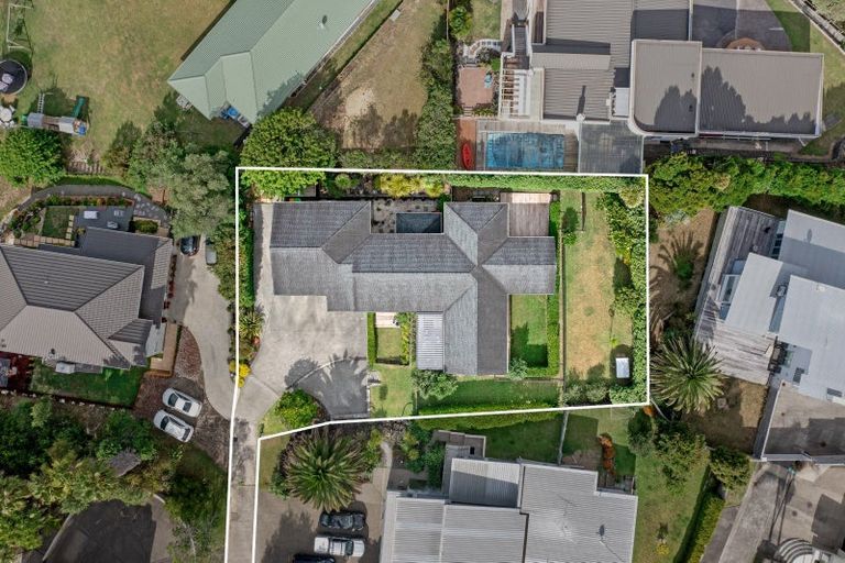 Photo of property in 15 Javelin Close, Gulf Harbour, Whangaparaoa, 0930