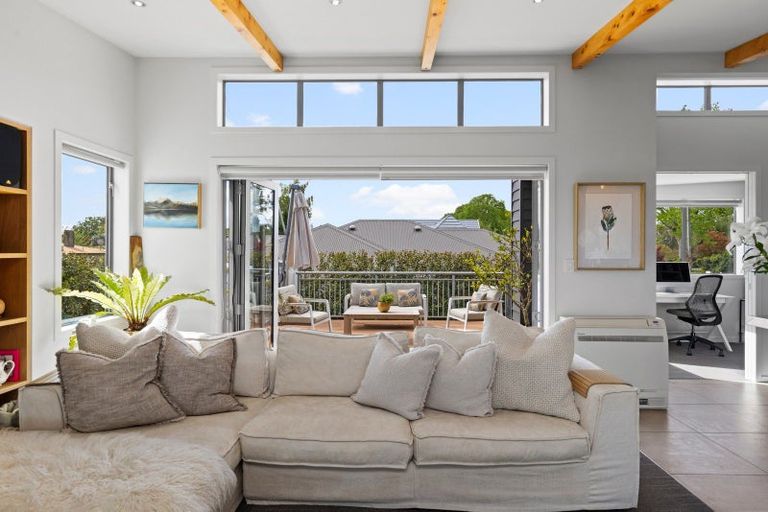 Photo of property in 16a Hall Street, Cambridge, 3434