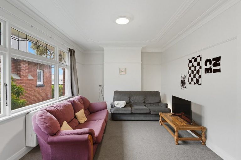 Photo of property in 31 Beach Street, Saint Clair, Dunedin, 9012