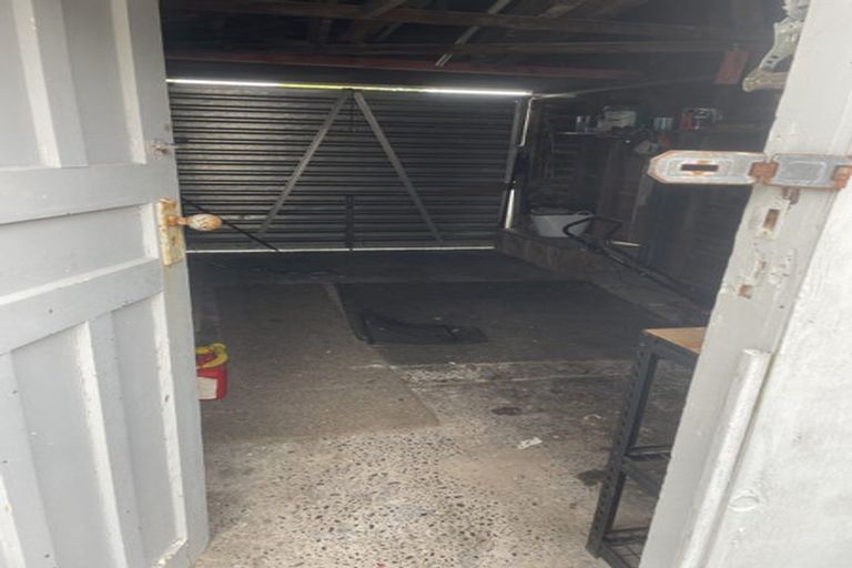Photo of property in 282 Marine Parade, New Brighton, Christchurch, 8061