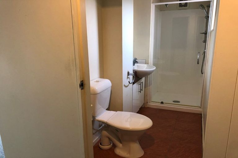 Photo of property in 99 Stottholm Road, Titirangi, Auckland, 0604