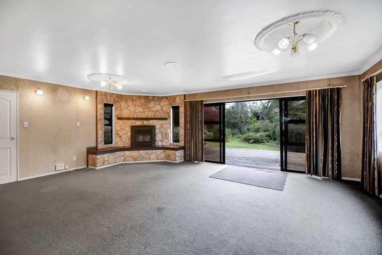 Photo of property in 24 Tainui Terrace, Inglewood, 4330