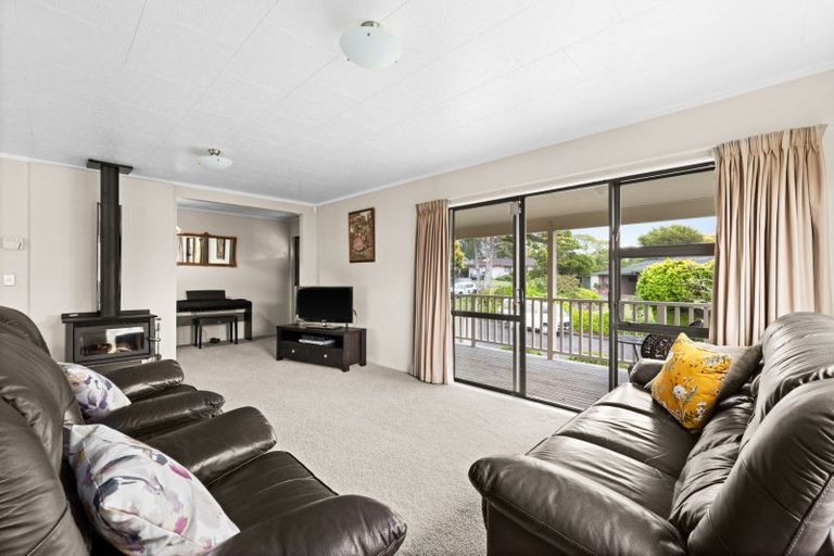 Photo of property in 4 Padfield Place, Havelock North, 4130