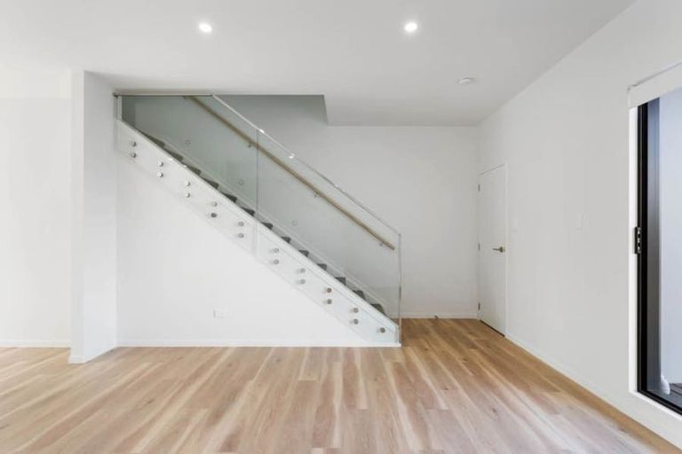 Photo of property in 523b Pakuranga Road, Howick, Auckland, 2010