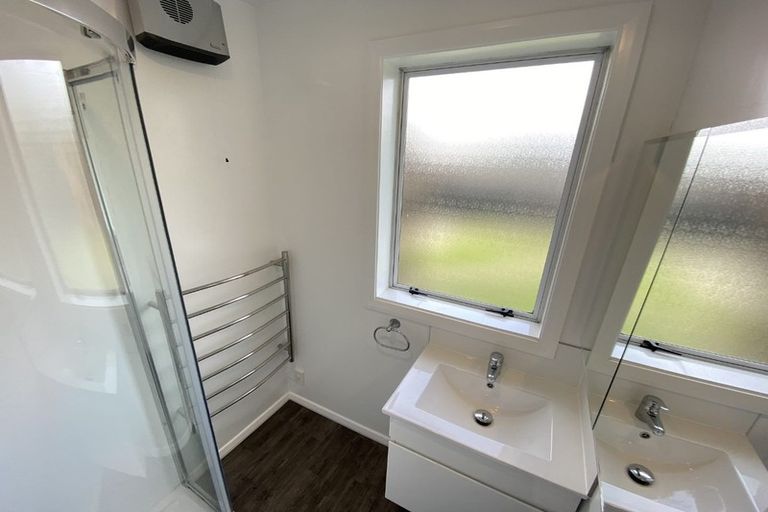 Photo of property in 3 Gregory Avenue, Islington, Christchurch, 8042