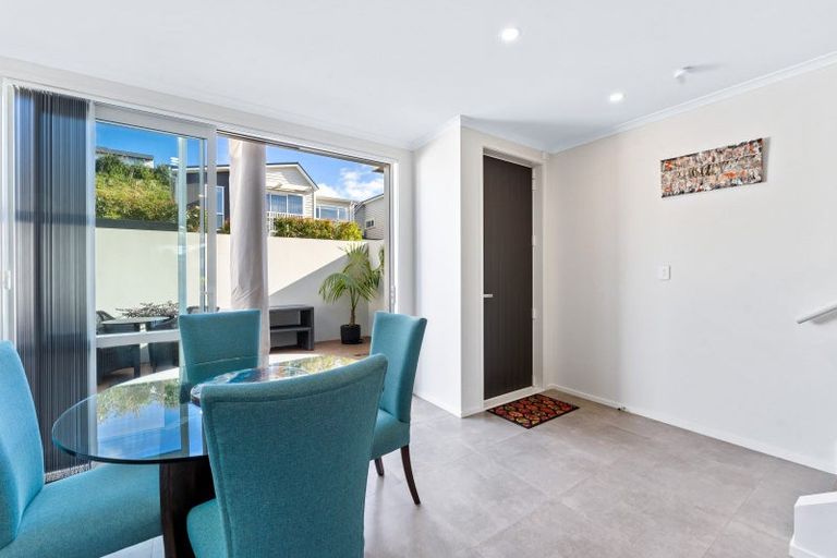 Photo of property in 91 Karepiro Drive, Stanmore Bay, Whangaparaoa, 0932