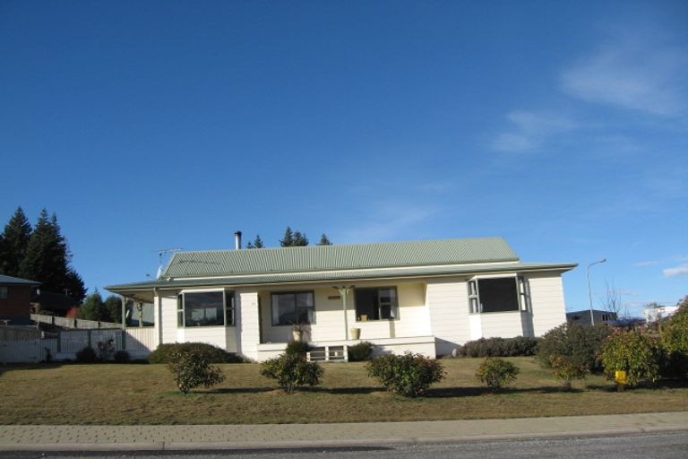 Photo of property in 63 Kings Drive, Wanaka, 9305
